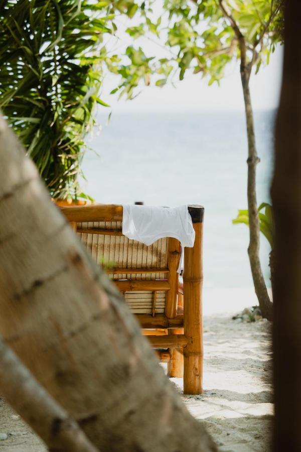 อมามี่ บีช รีสอร์ต Hotel ปูแอร์โตกาเลรา ภายนอก รูปภาพ