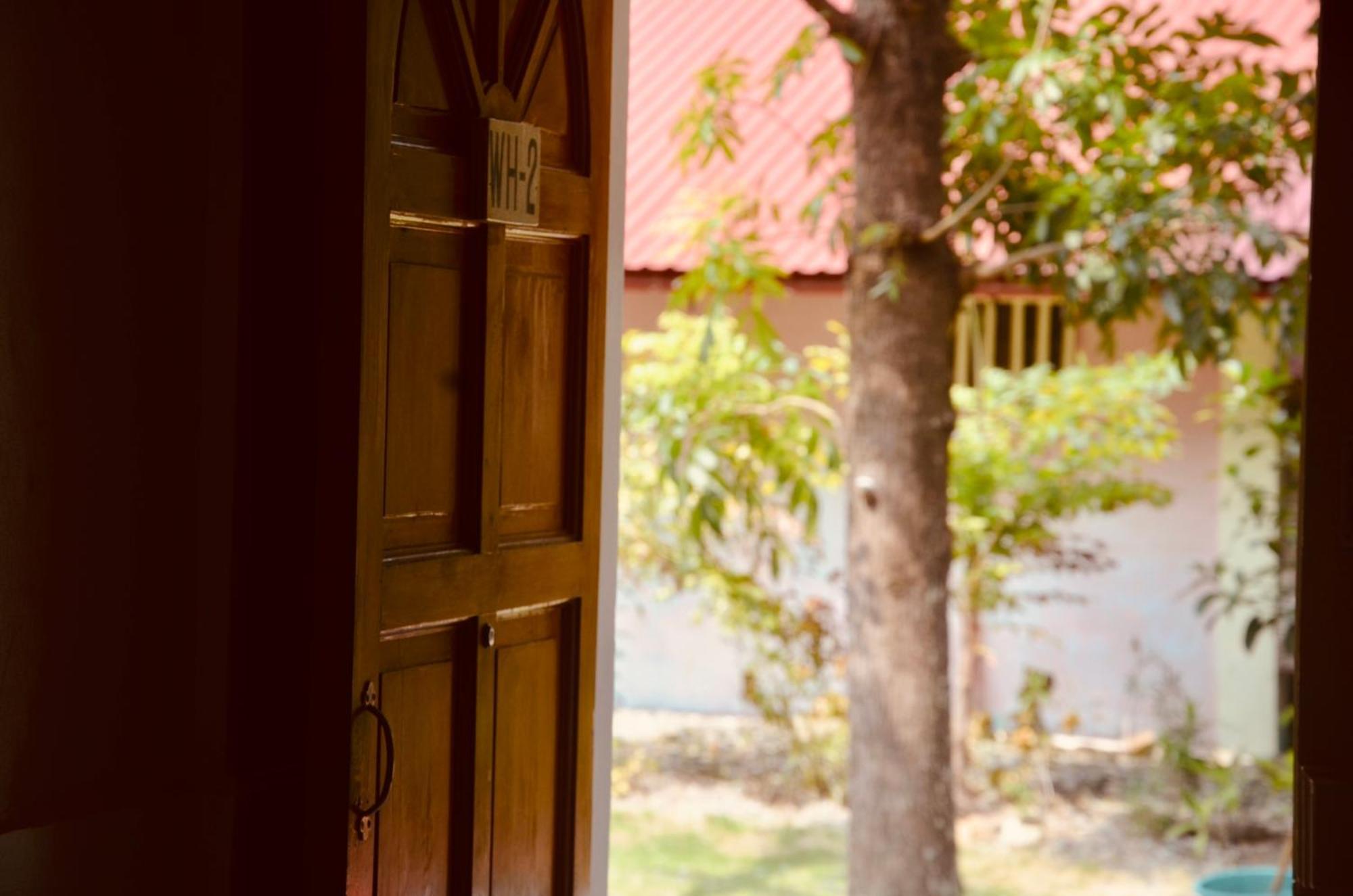 อมามี่ บีช รีสอร์ต Hotel ปูแอร์โตกาเลรา ภายนอก รูปภาพ